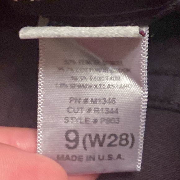 Fashion Nova Women’s 9(28) Black Distressed Skinny Jeans Stretch Made in USA - Picture 5 of 6